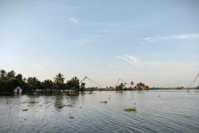 Kochi – Munnar – Thekkady – Alleppey – Kochi 7 Days 6 Nights